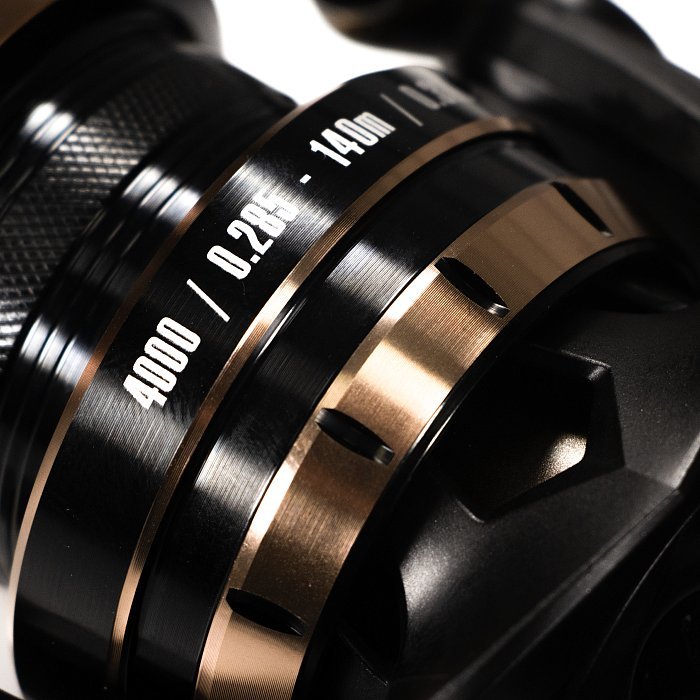 Катушка "Volzhanka Stalker 4000" (5+1 подш) 0.285мм/140м