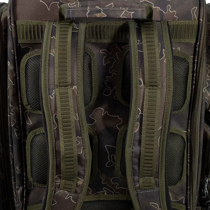 Рюкзак "Carp Hammer CamoLux" внутренний объем 45 литров