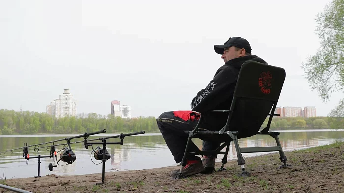 Кресло рыболовное "Carp Hammer Lite" с подлокотниками